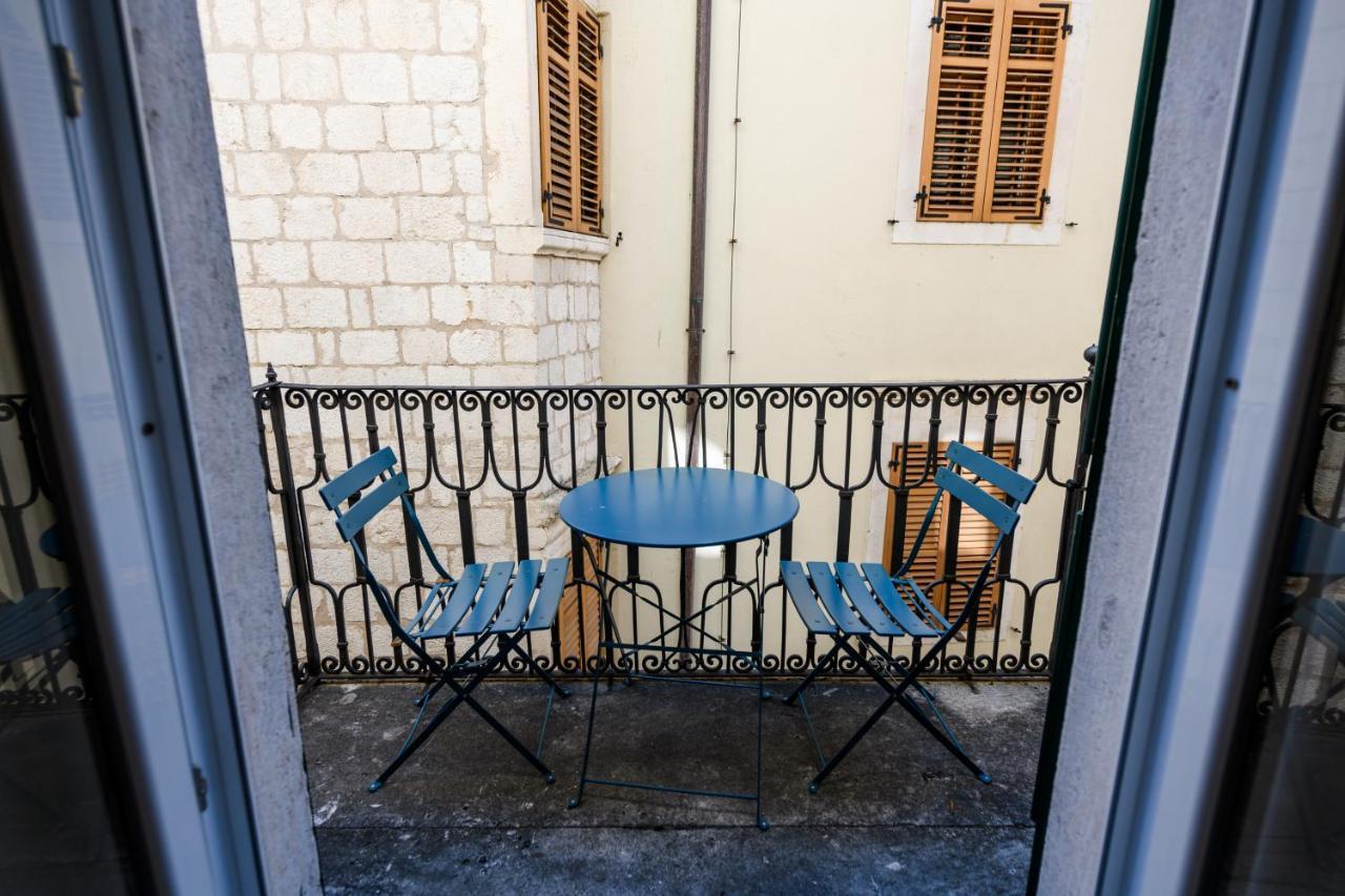 Apartmani Art Karampana Kotor Luaran gambar