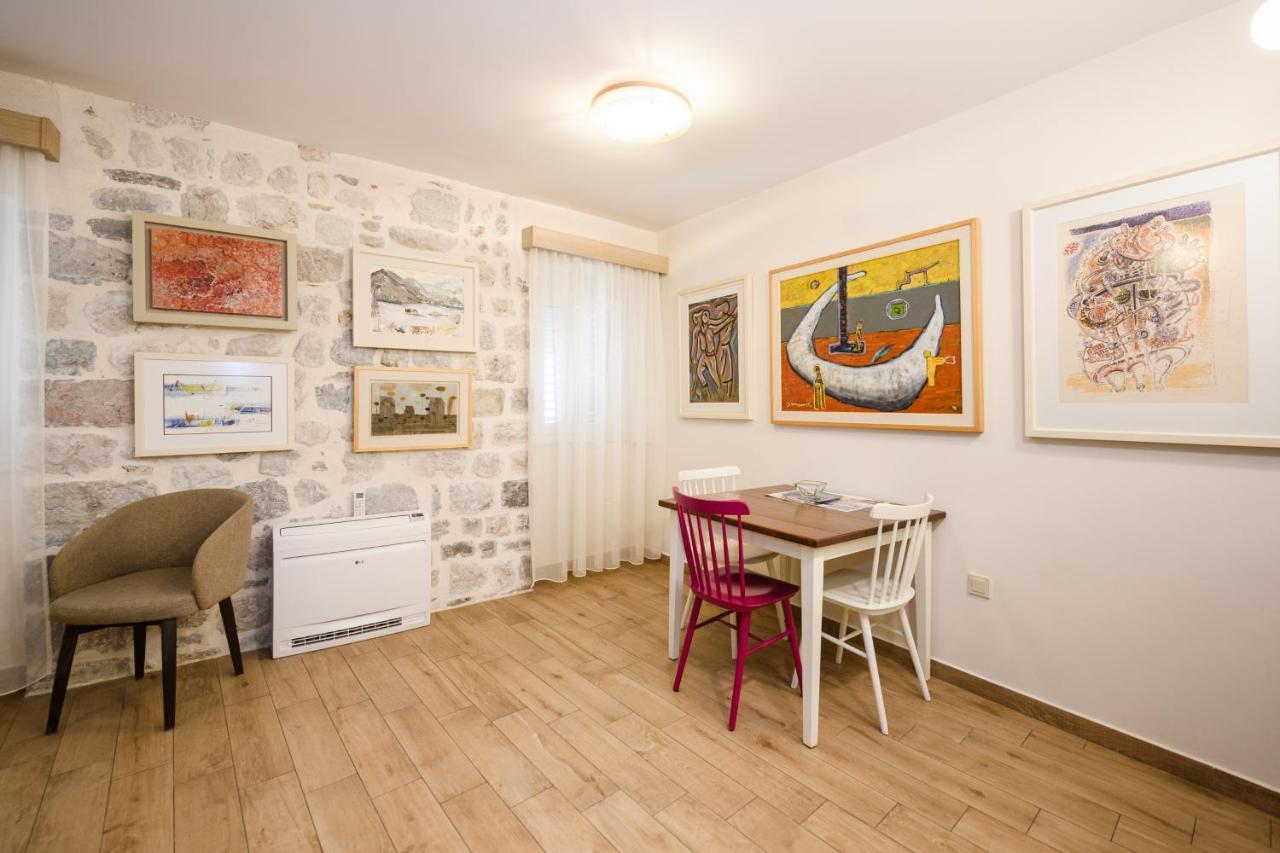 Apartmani Art Karampana Kotor Luaran gambar