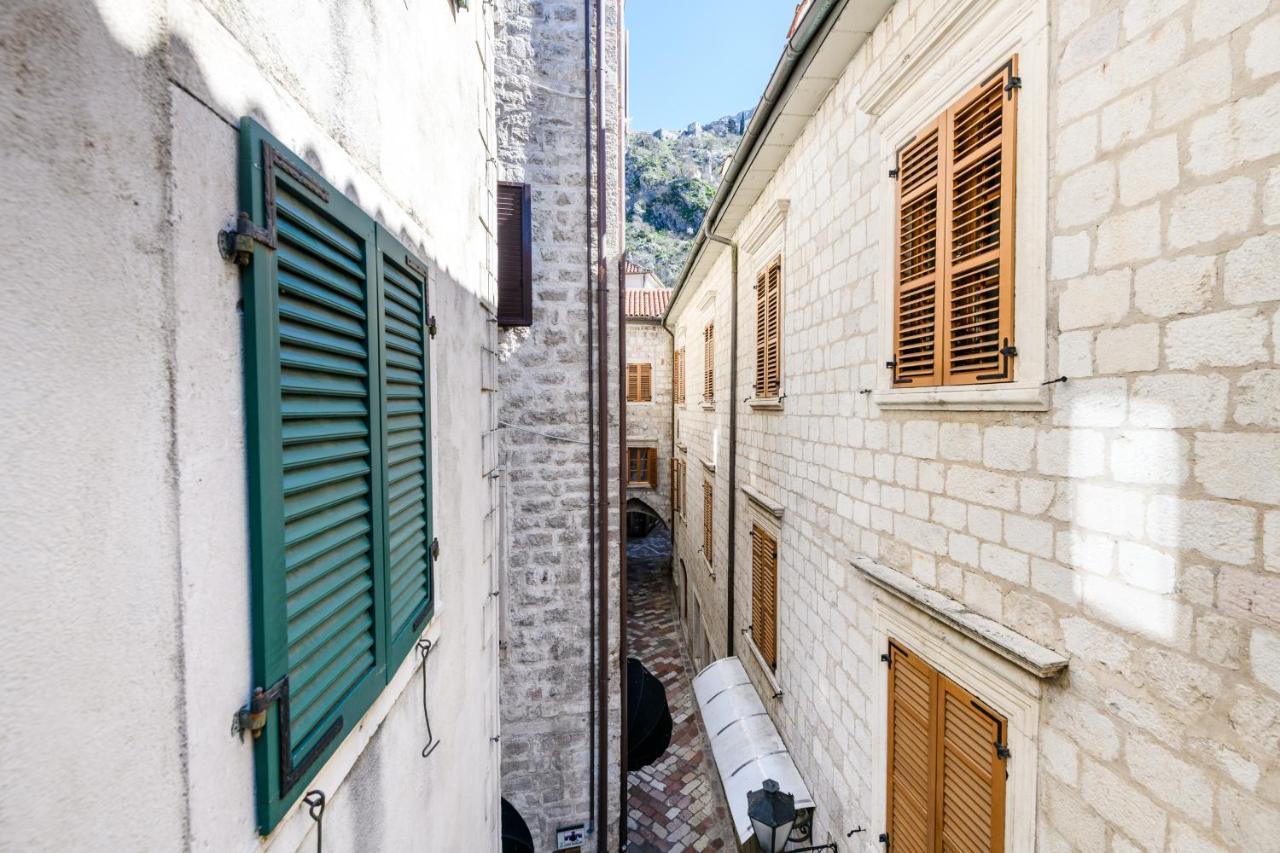 Apartmani Art Karampana Kotor Luaran gambar