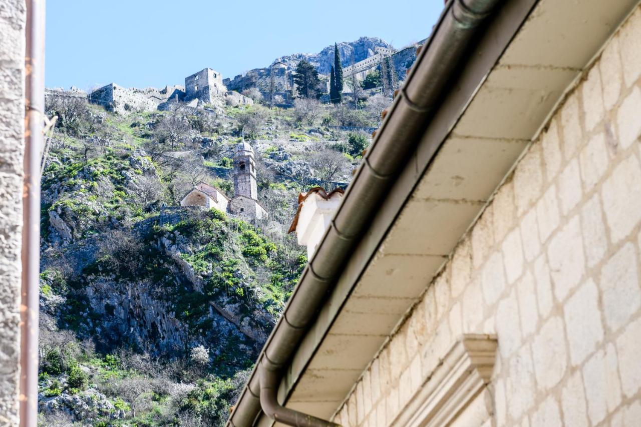 Apartmani Art Karampana Kotor Luaran gambar