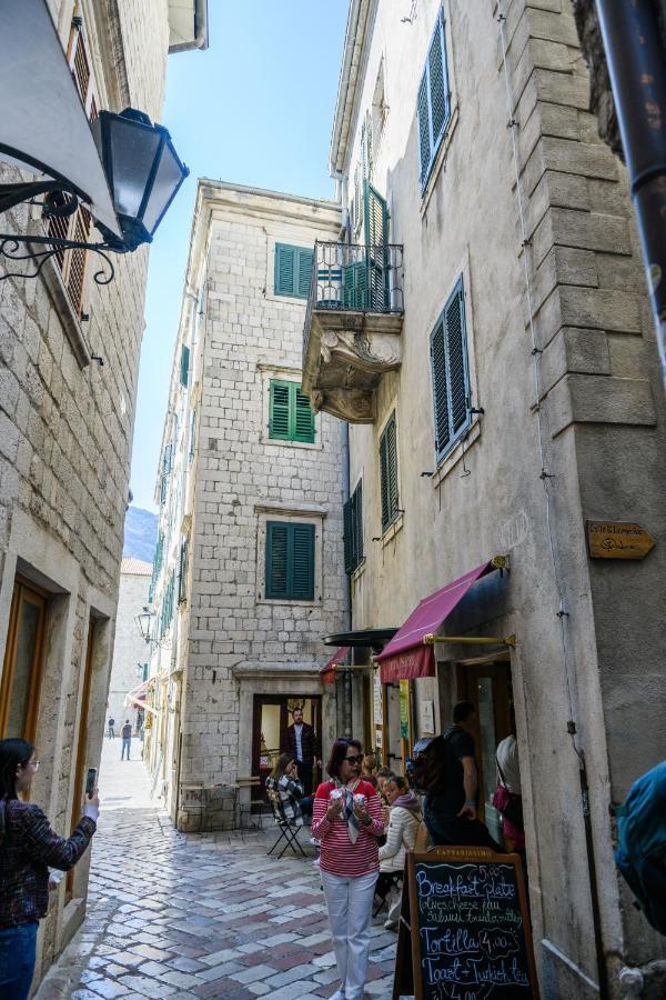 Apartmani Art Karampana Kotor Luaran gambar