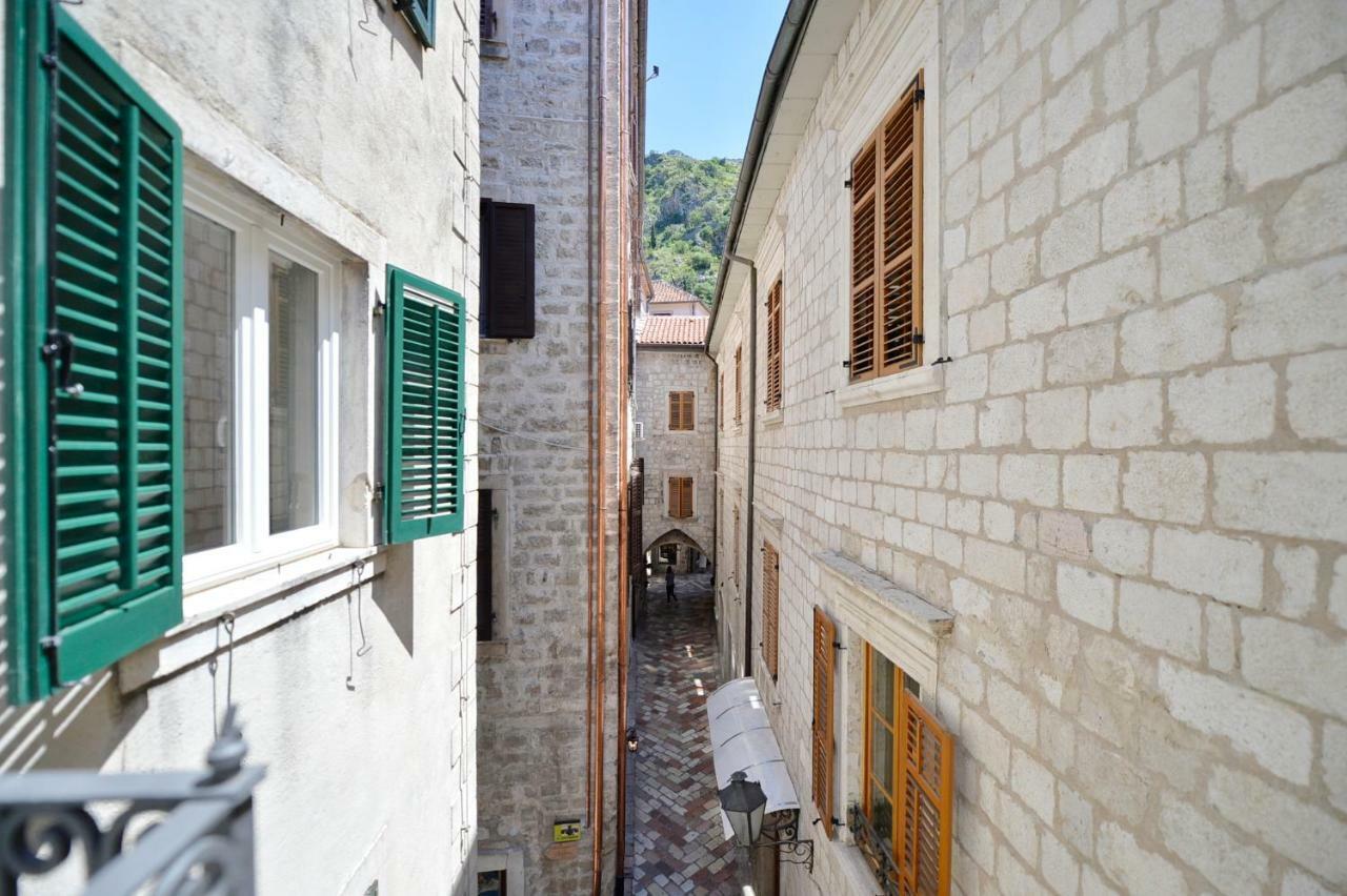 Apartmani Art Karampana Kotor Luaran gambar